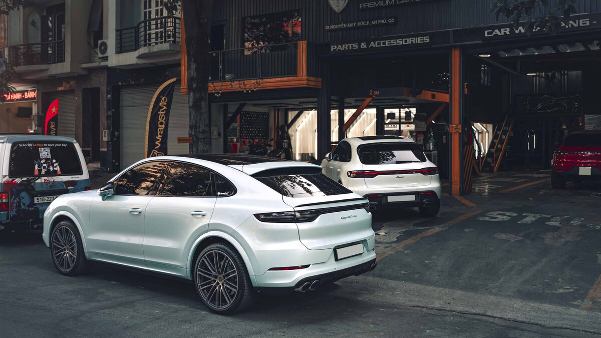 Porsche Cayenne - Neon Mint Wrap - img 2