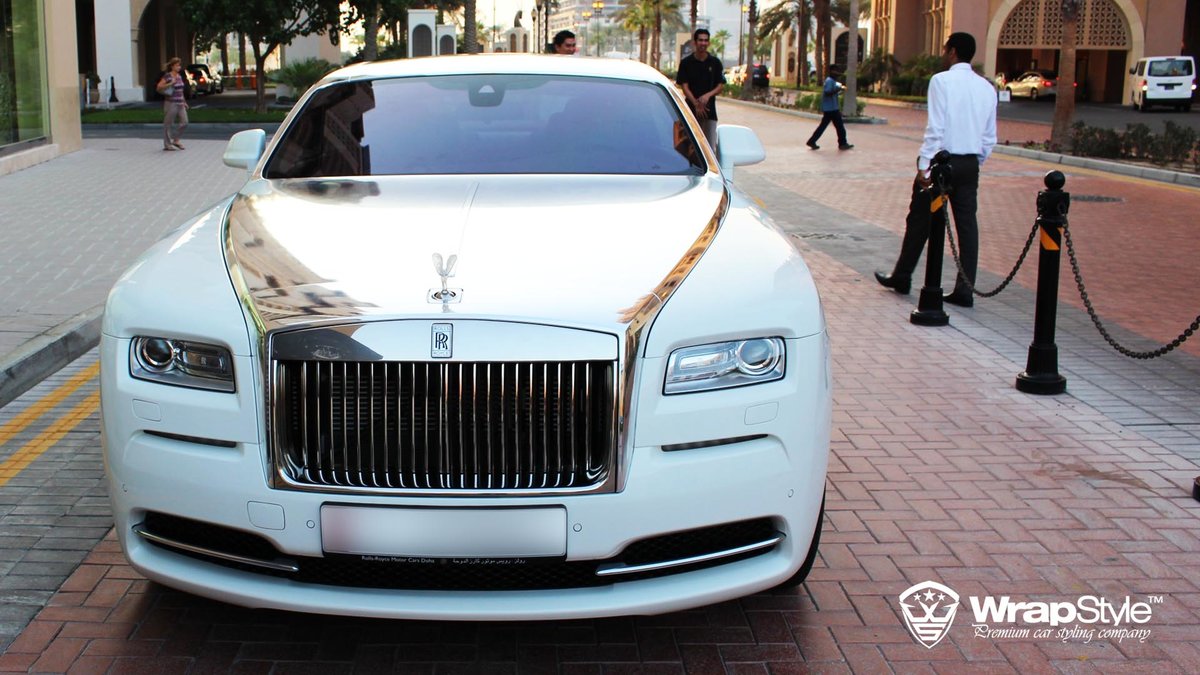 Rolls-Royce Wraith - Silver Chrome wrap - img 4