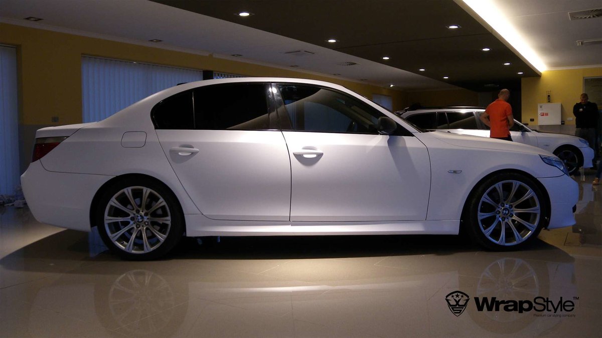 BMW 5 - White Matt wrap - img 1