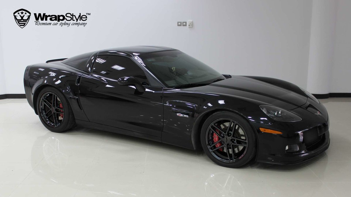 Chevrolet Corvette - Black Gloss wrap - img 1