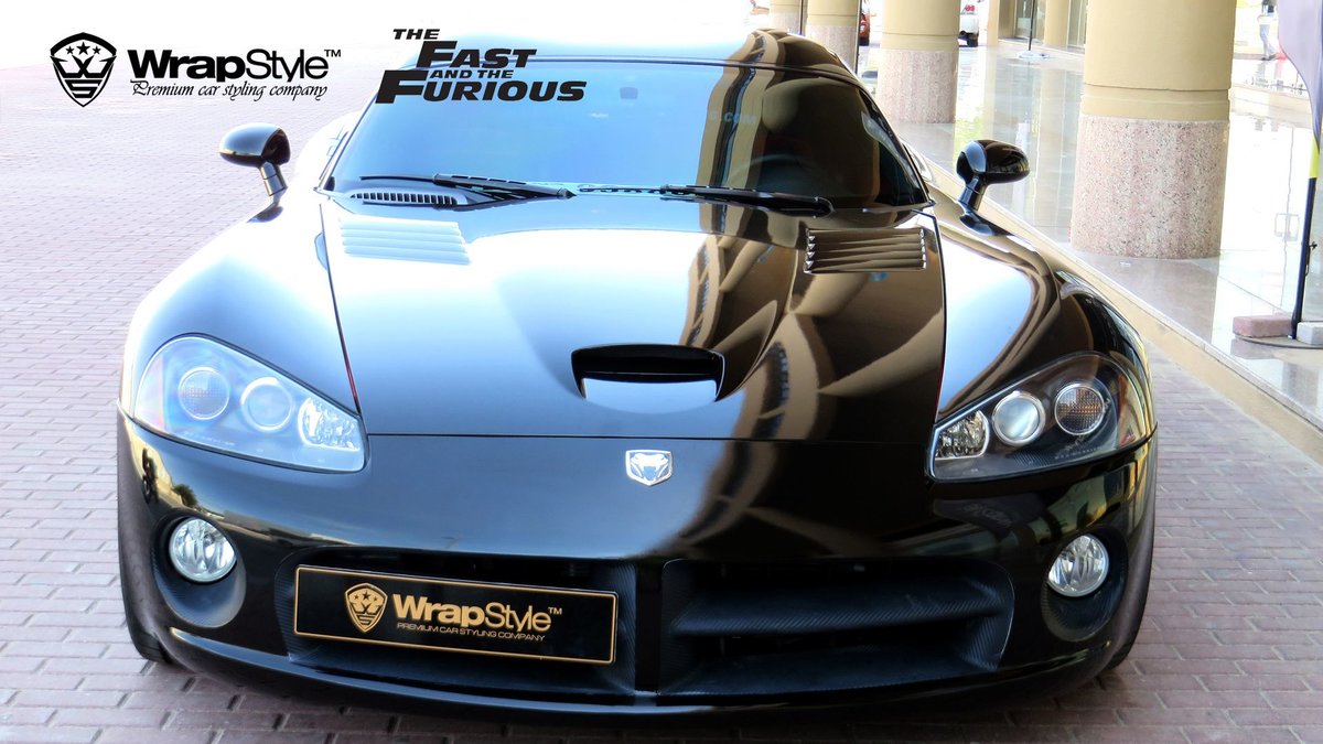 Dodge Viper S - Black Gloss wrap - img 3