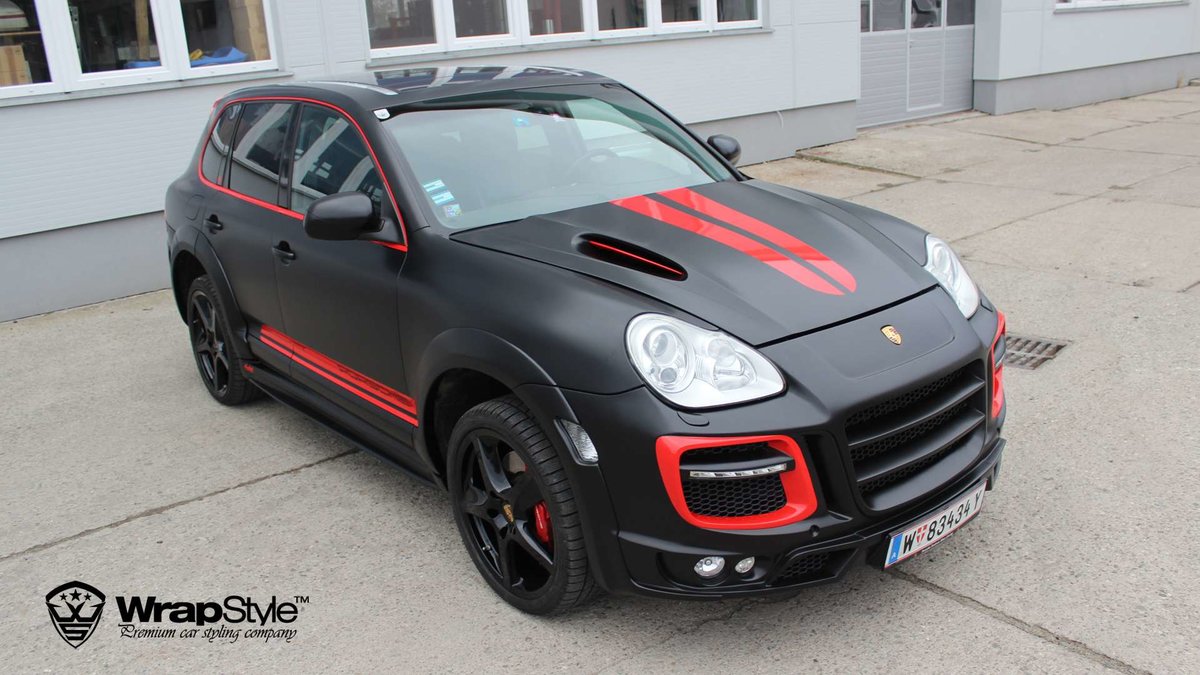 Porsche Cayenne - Black Satin wrap - img 3