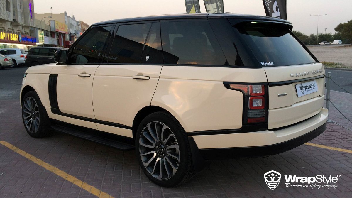 Range Rover - Ivory Gloss wrap - img 2