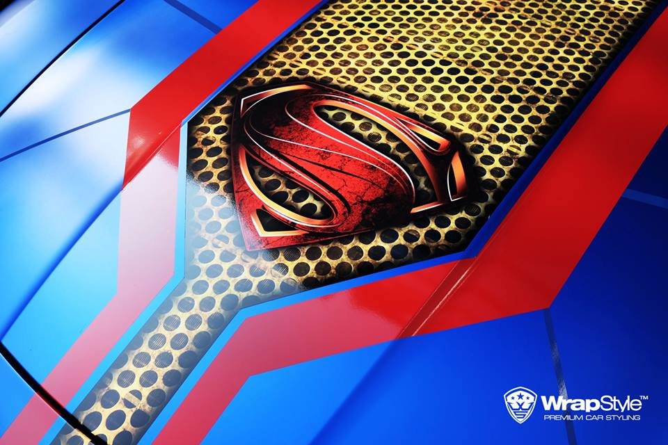 Mercedes SLS AMG - Superman design - img 2