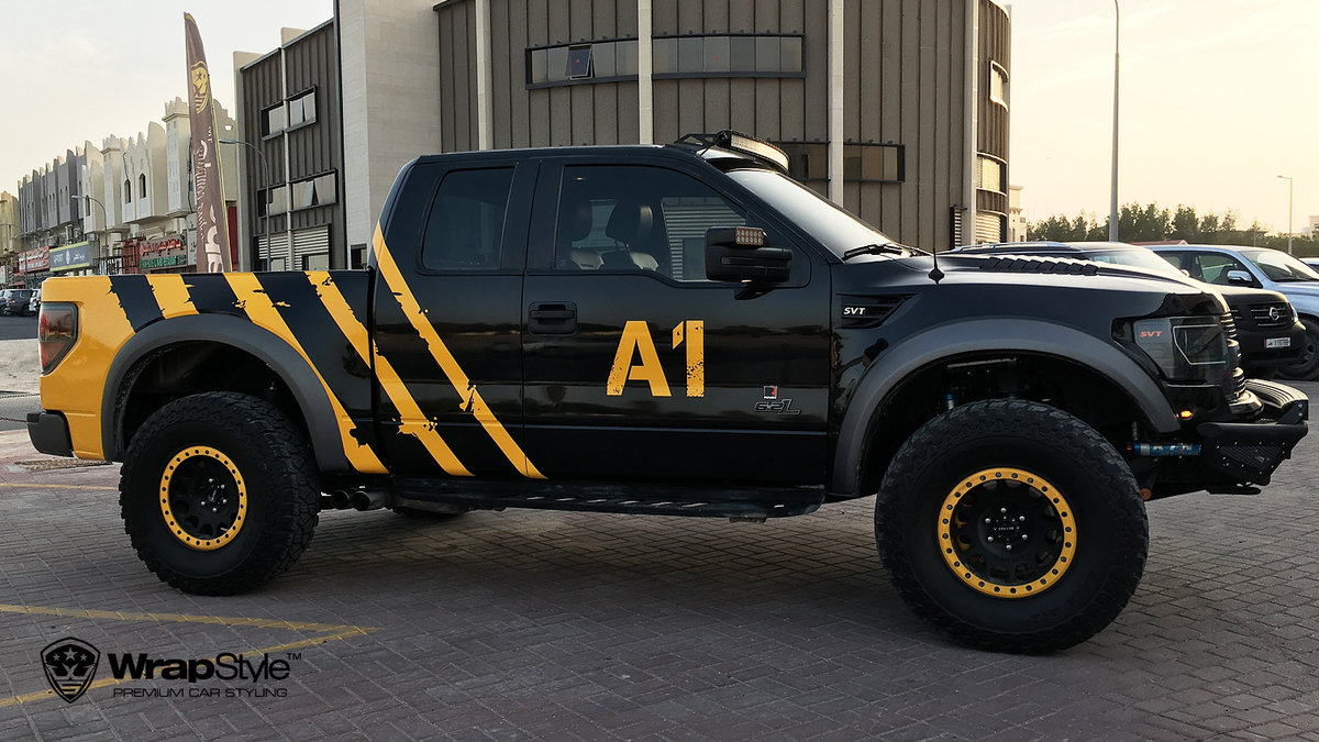 Ford Raptor - Graphic design - img 1