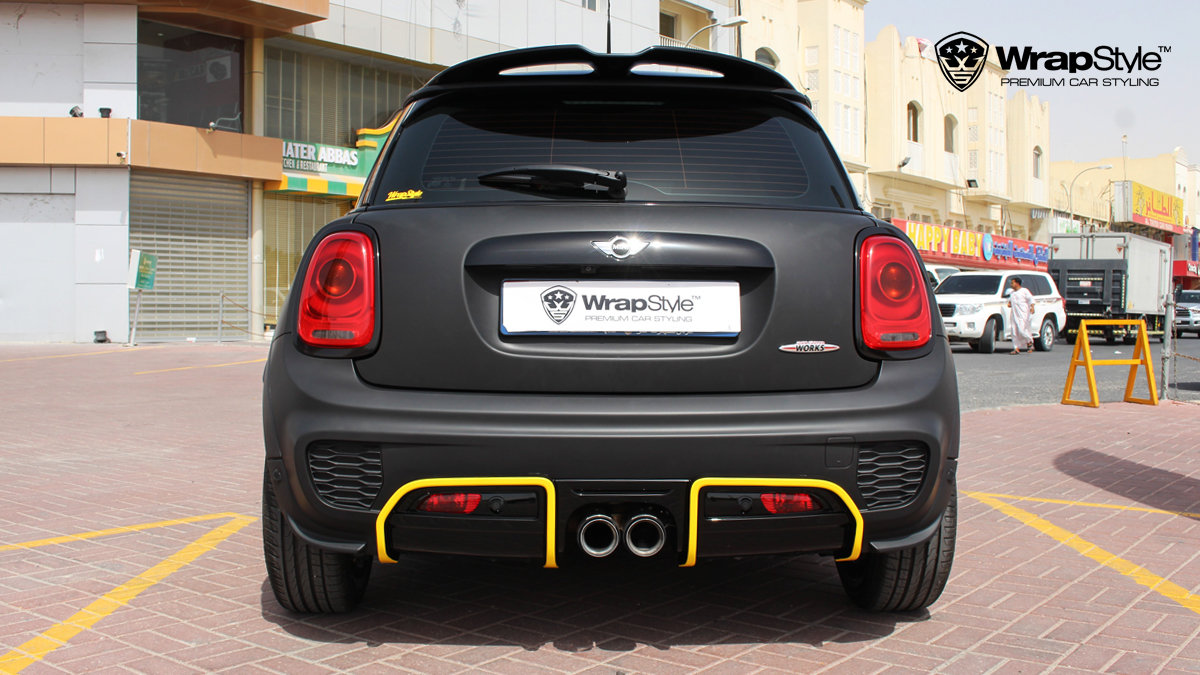 Mini Cooper - Avery Black Matt wrap - img 1