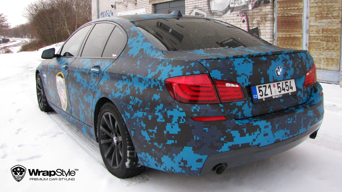 BMW 5 - Blue digi camo - img 2