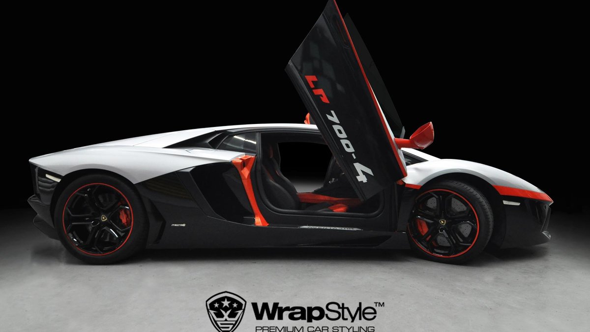 Lamborghini Aventador - Stripes design - img 2