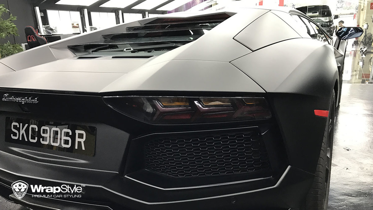 Lamborghini Aventador - Black Matt wrap - img 1