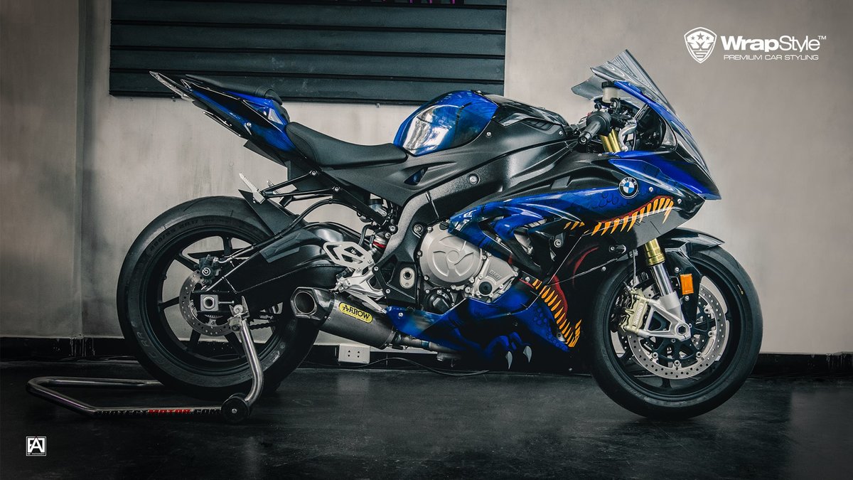 BMW 1000 RR - Tyrannosaurus design - img 1