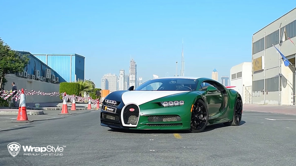 Bugatti Chiron - Tricolor design - img 1