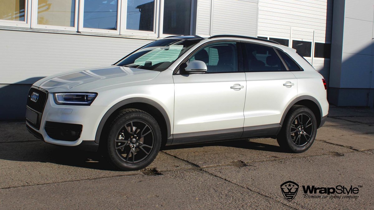 Audi Q3 - White Pearlescent wrap - img 2