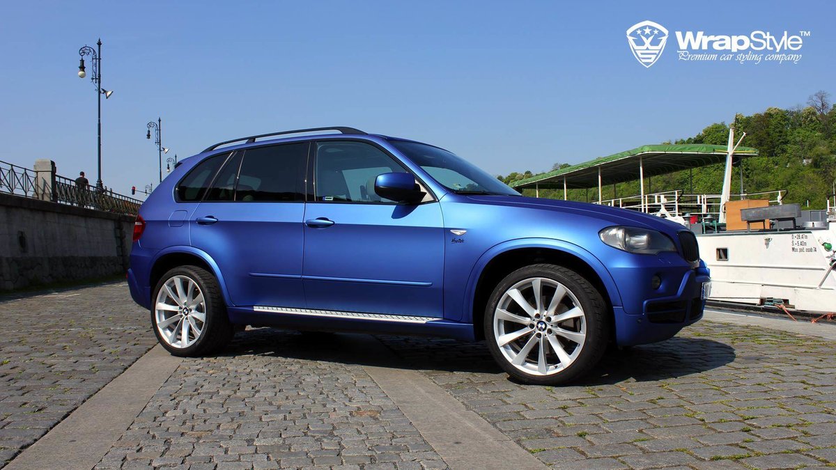 BMW X5 - Blue Aluminium Satin wrap - img 3