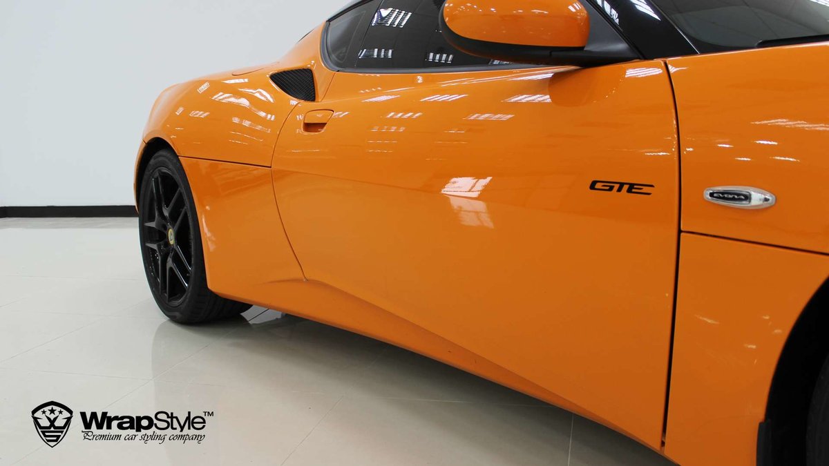 Lotus Evora - Orange Gloss wrap - img 3