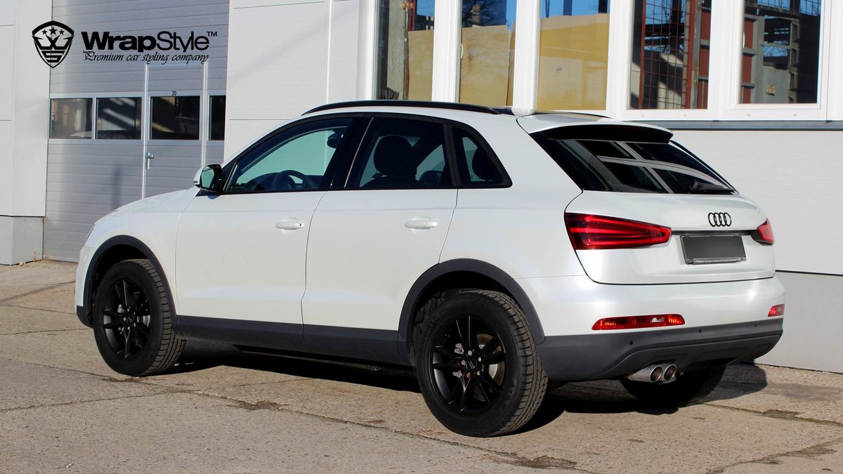 Audi Q3 - White Pearlescent wrap - img 1