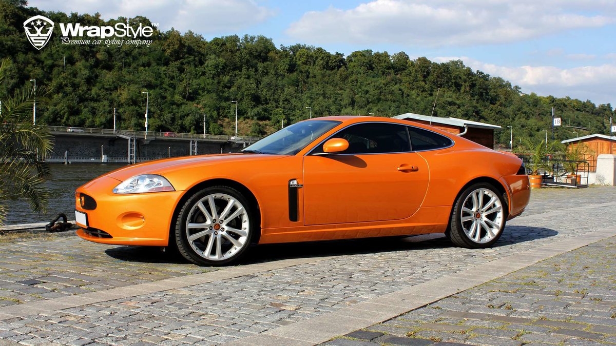 Jaguar F Type - Orange Metallic wrap - img 1