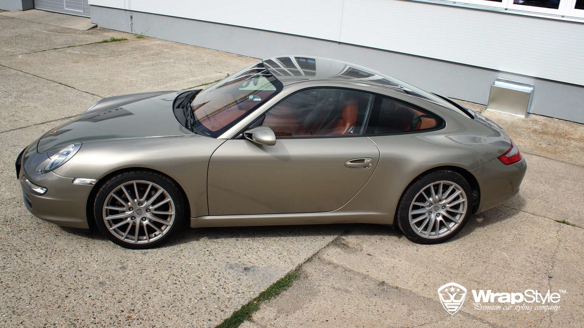 Porsche Carrera - Champagne Gloss wrap ...