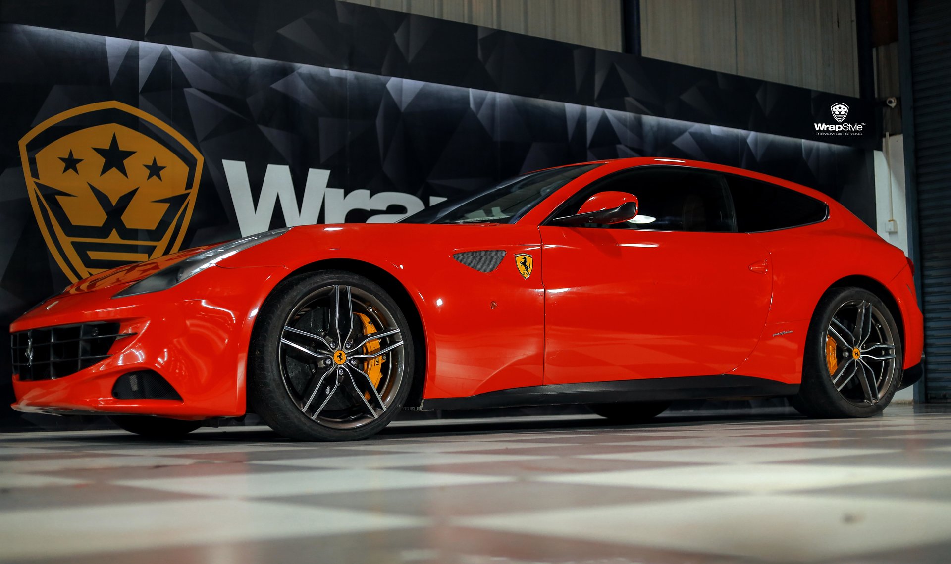 Ferrari GTC4 Lusso V12 - Red Gloss wrap | WrapStyle
