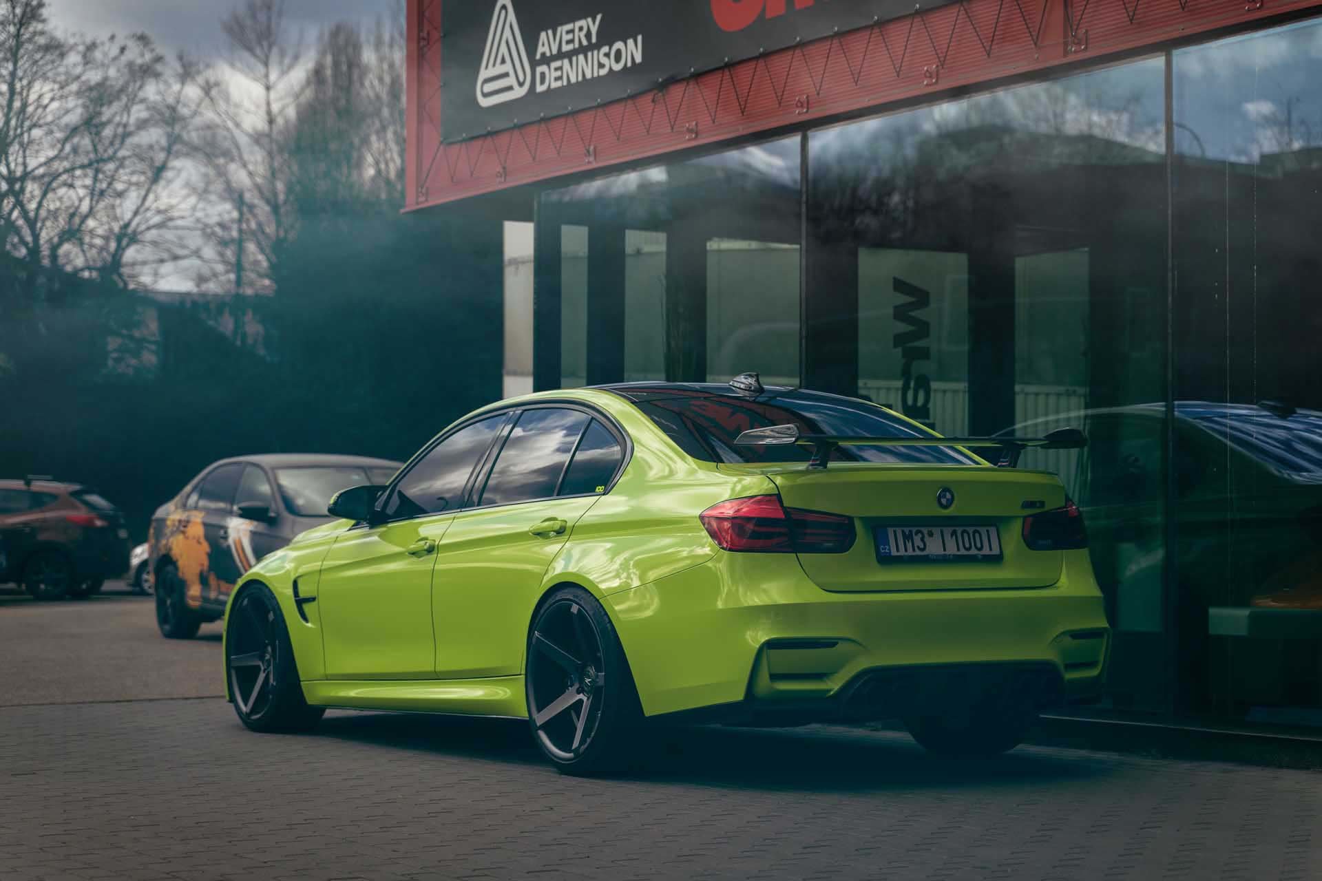 BMW Avery Green wrap | WrapStyle