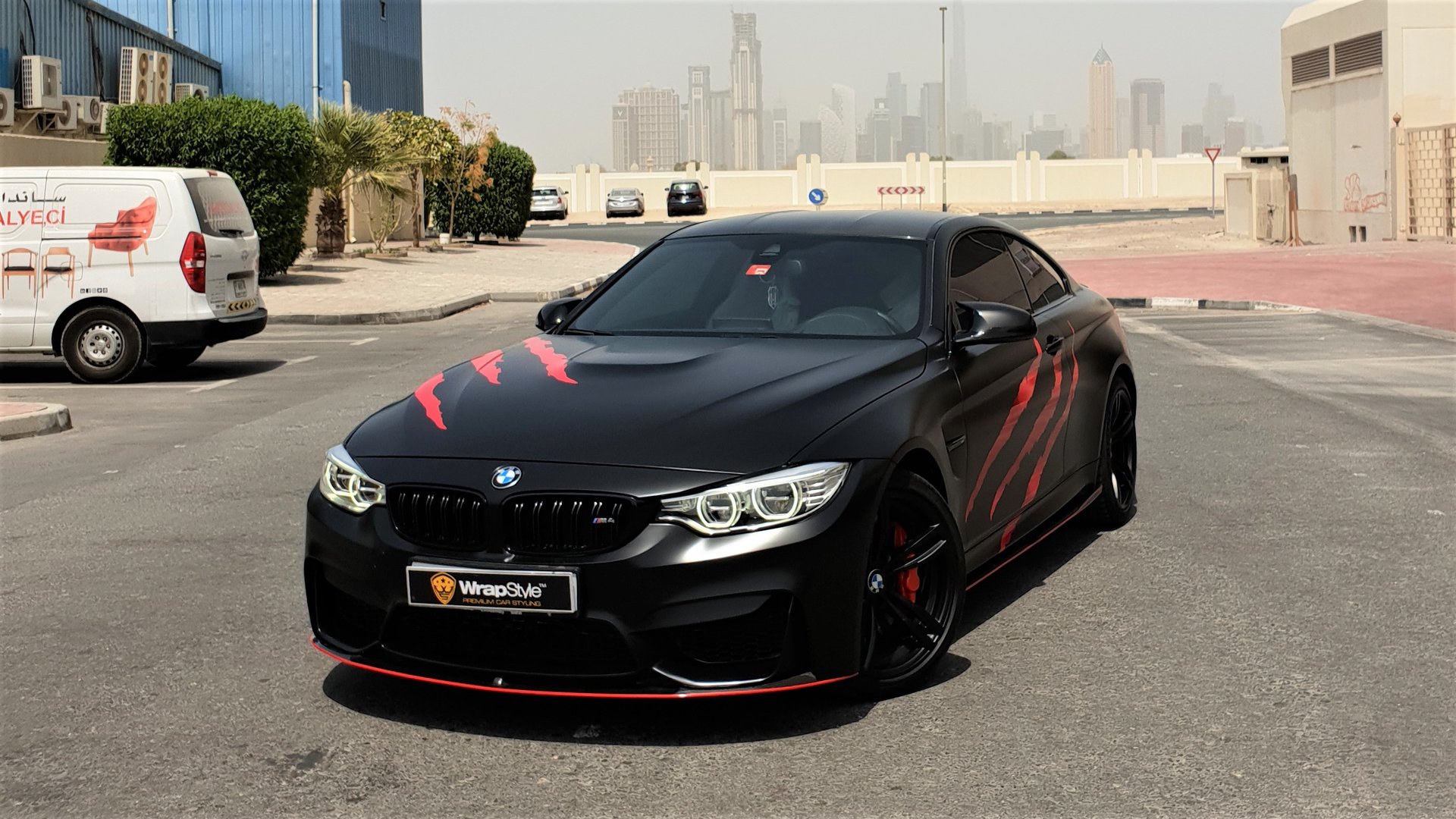 BMW M4 - Red Scratches wrap |