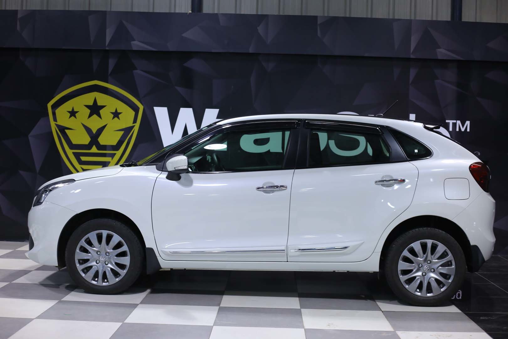 Suzuki Baleno - White Gloss wrap | WrapStyle