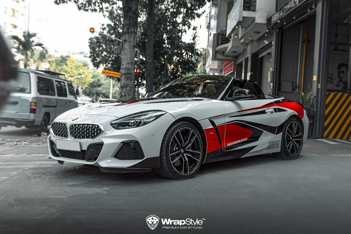 High gloss black vinyl wrap. BMW Z4. Carstyle Ireland. 