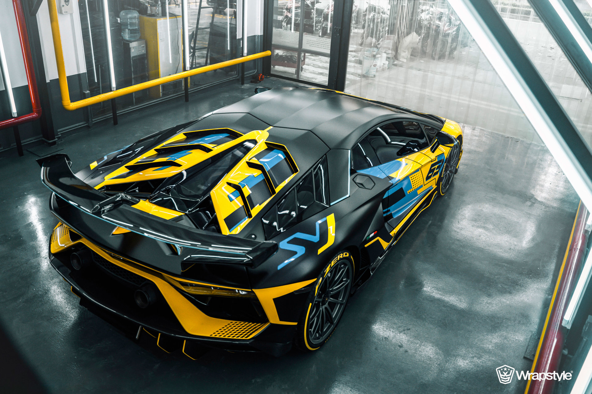 Louis-Vuitton-wrapped Lamborghini Aventador SVJ : r/carporn