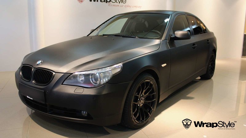 BMW 5 - Black Carbon wrap - cover small