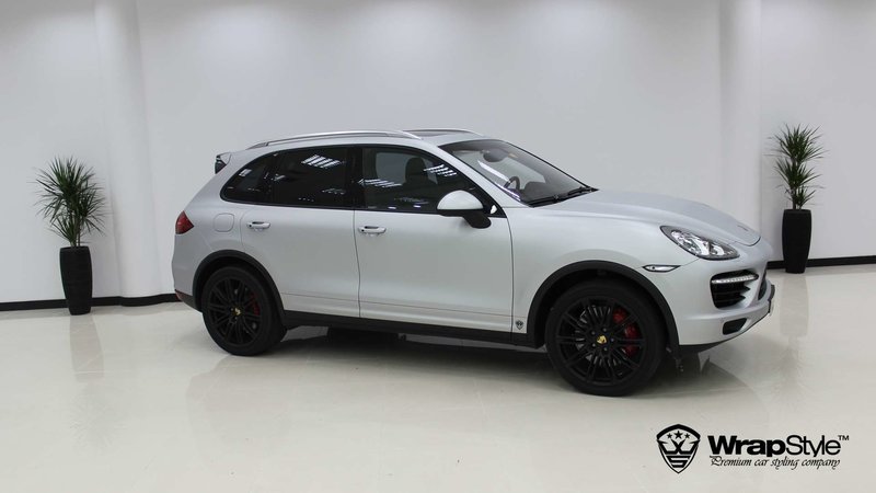 Porsche Cayenne - Silver Carbon wrap - cover small
