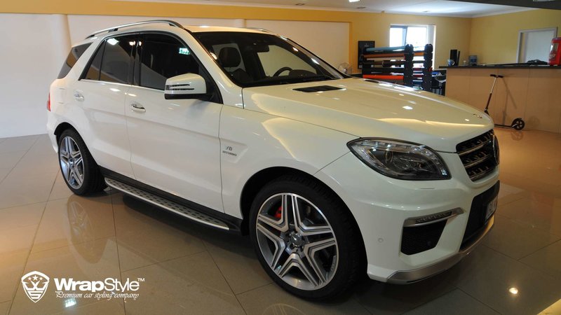 Mercedes ML - White Gloss wrap - cover small