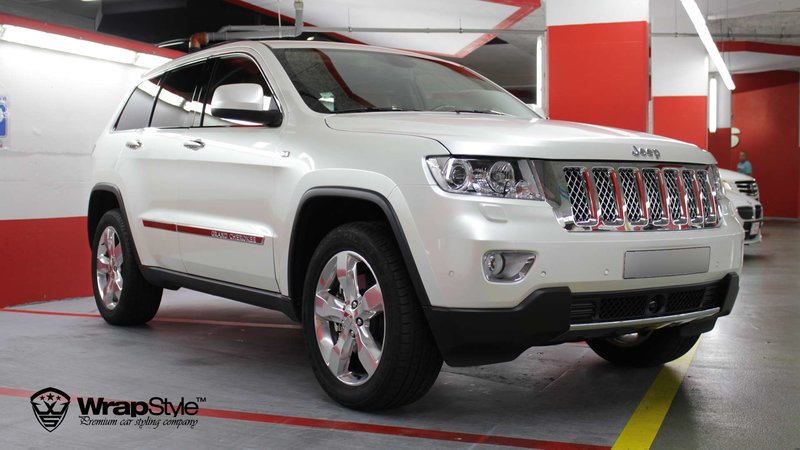 Jeep Cherokee- White Pearl wrap - cover small