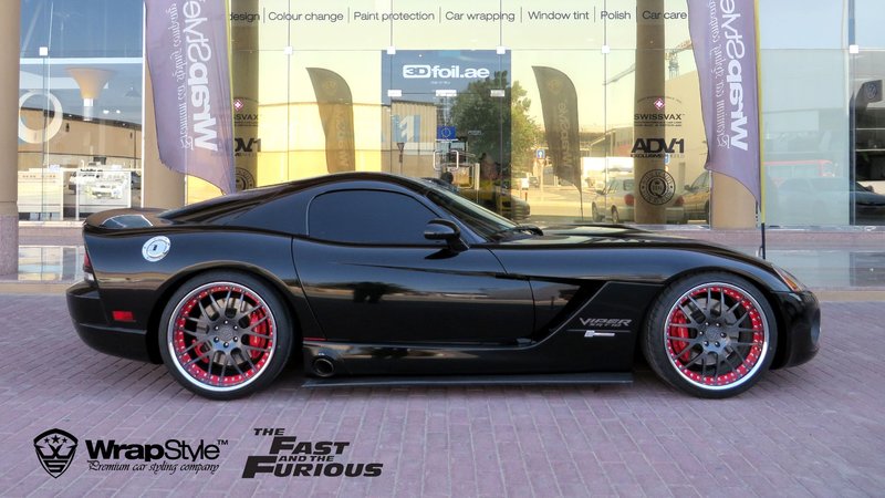 Dodge Viper S - Black Gloss wrap