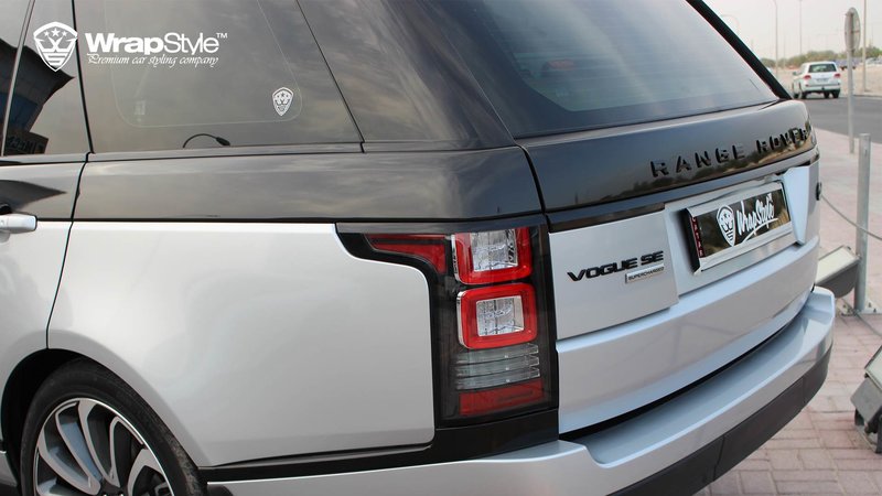 Range Rover Vogue - Black Metallic wrap