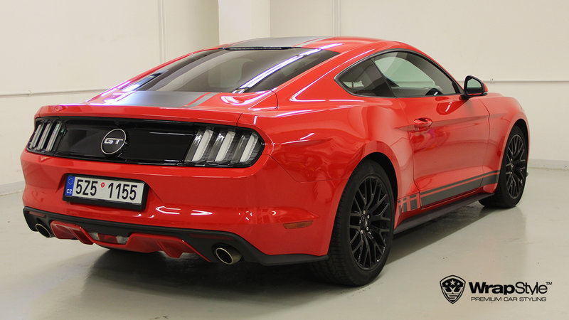 Ford Mustang - Stripes design