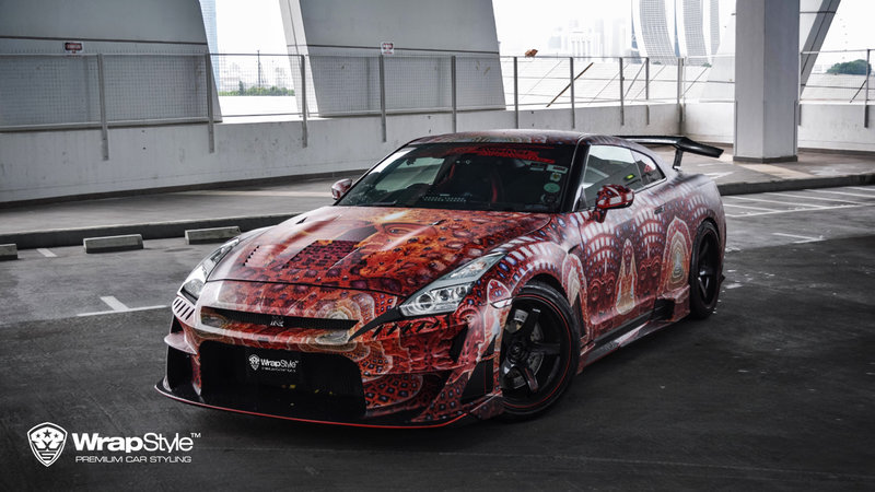 Nissan GTR - Psychedelic design - cover small