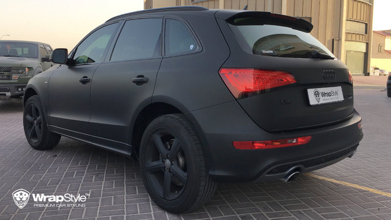 Audi Q5 - Avery Black Matt wrap - cover small