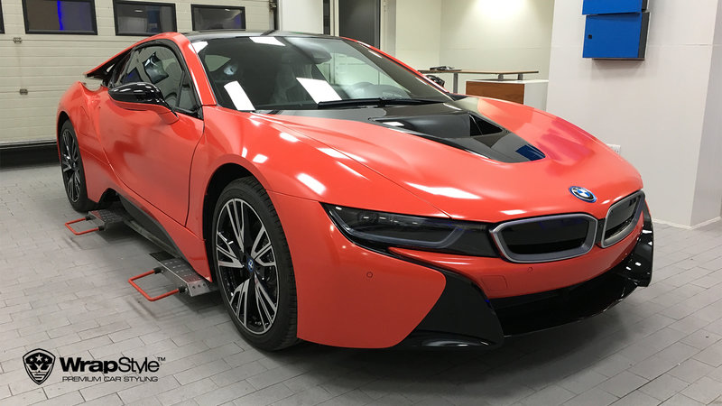 BMW i8 - Red Gloss wrap