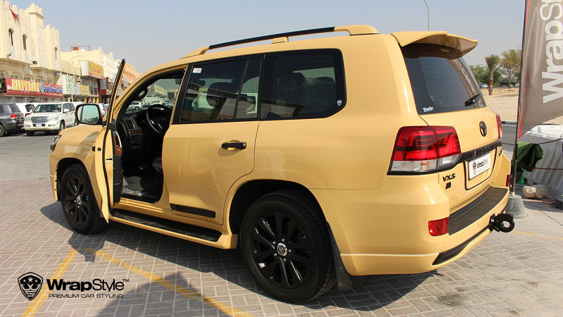 Toyota Land Cruiser - Limestone Beige wrap