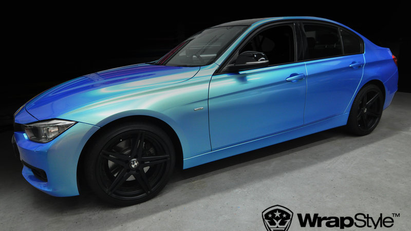 BMW 320i - Iridescent Gloss wrap - cover small