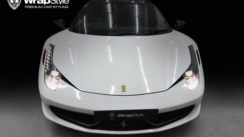 Ferrari 458 Italia - White Gloss wrap