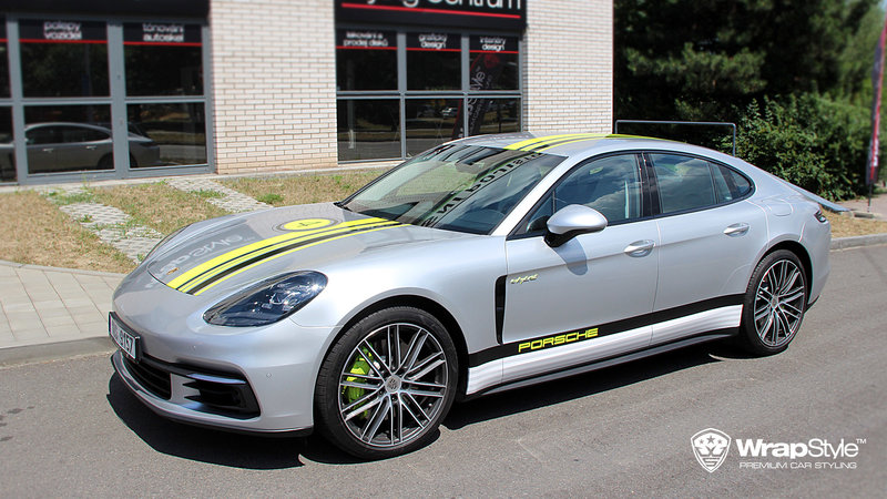 Porsche Panamera - Stripe design