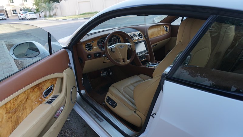 Bentley Continental  - White Matt wrap - img 3 small