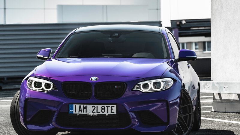 BMW M2 - Plum Explosion Gloss wrap - img 4 small