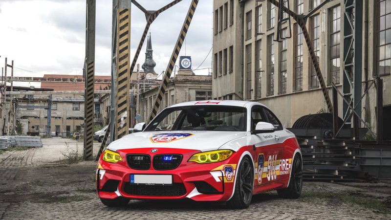 BMW M2 / BMW 535i - Dubai Police / New York Fire Department Wrap - img 4 small