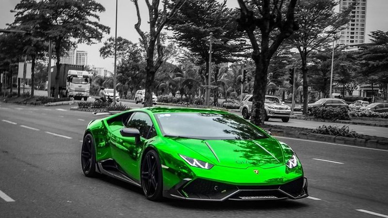 Lamborghini Huracan - Green Chrome wrap