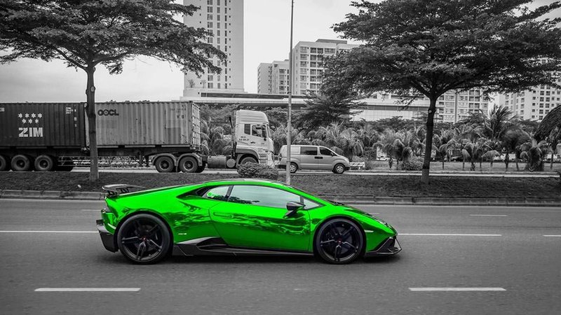 Lamborghini Huracan - Green Chrome wrap - img 1 small