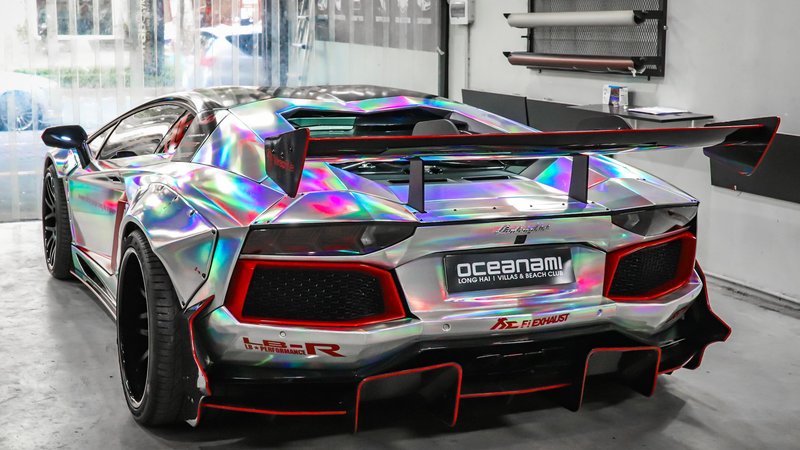 Lamborghini Aventador - Rainbow Chrome wrap - img 1 small