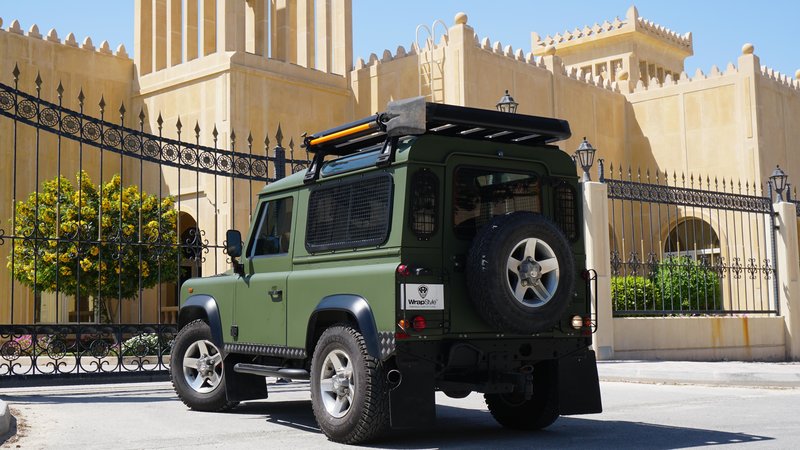 Land Rover Defender - Military Green wrap - img 3 small