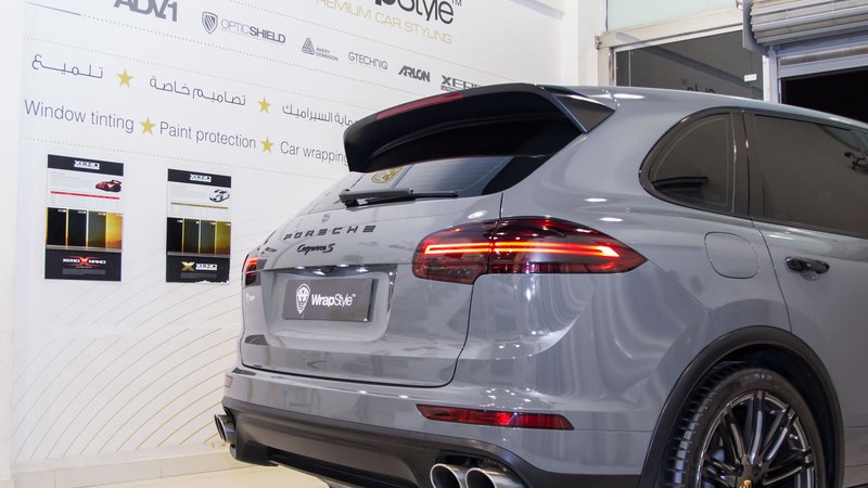 Porsche Cayenne - Grey Gloss wrap - img 3 small