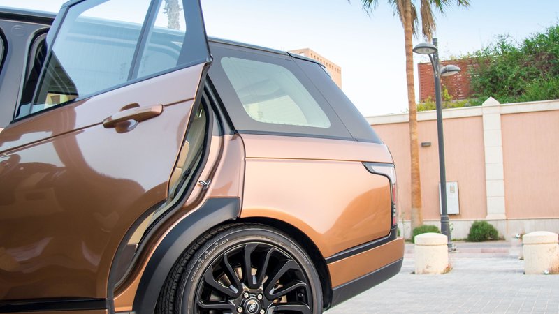 Range Rover Sport HSE - Gold wrap - img 3 small